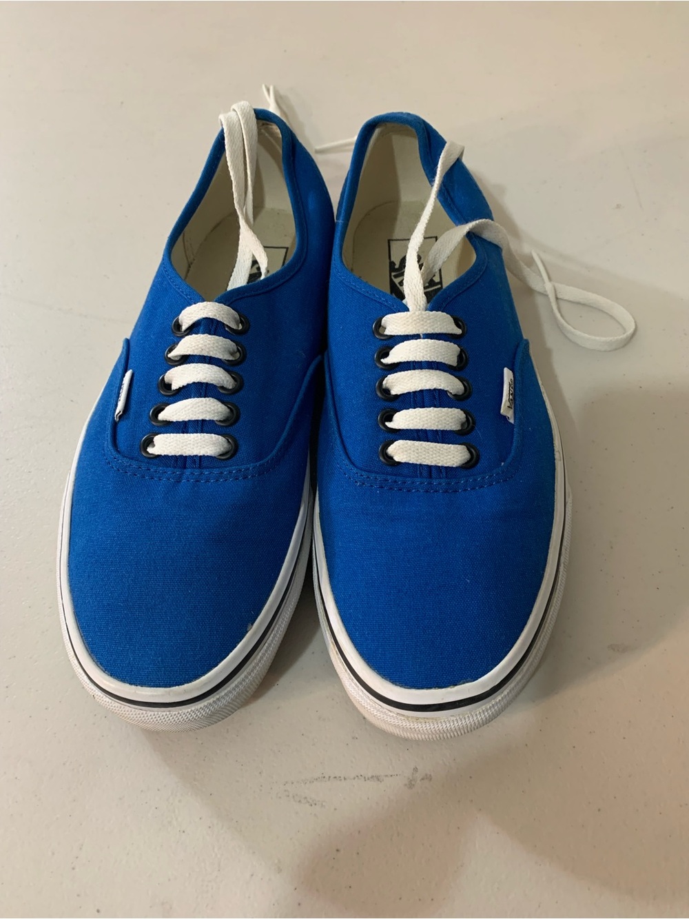 Vans Kids Canvas Sneakers in Blue with White Laces b2/61
